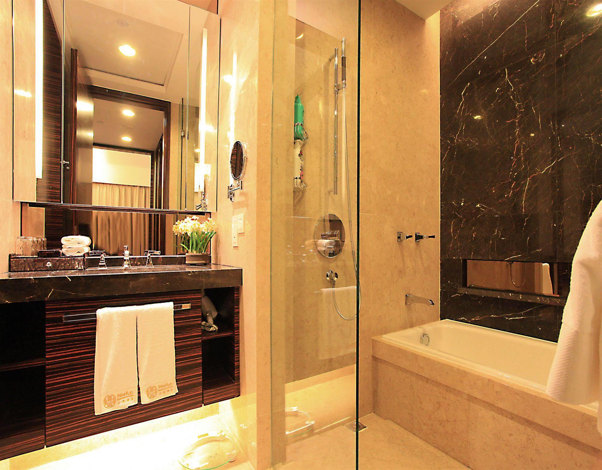 Heefun Apartment Gz -Poly World Trading Center-Walking Distance To Canton Fair Buitenkant foto